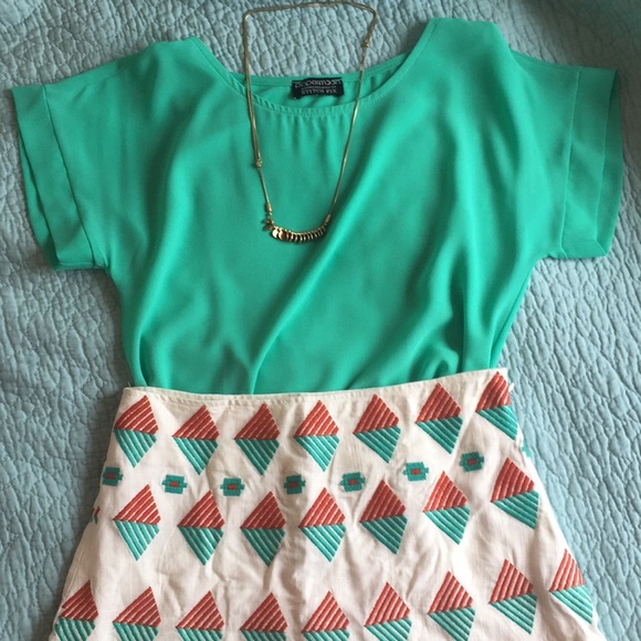 Bright Green Papermoon Tulip Top - Picture 4 of 4